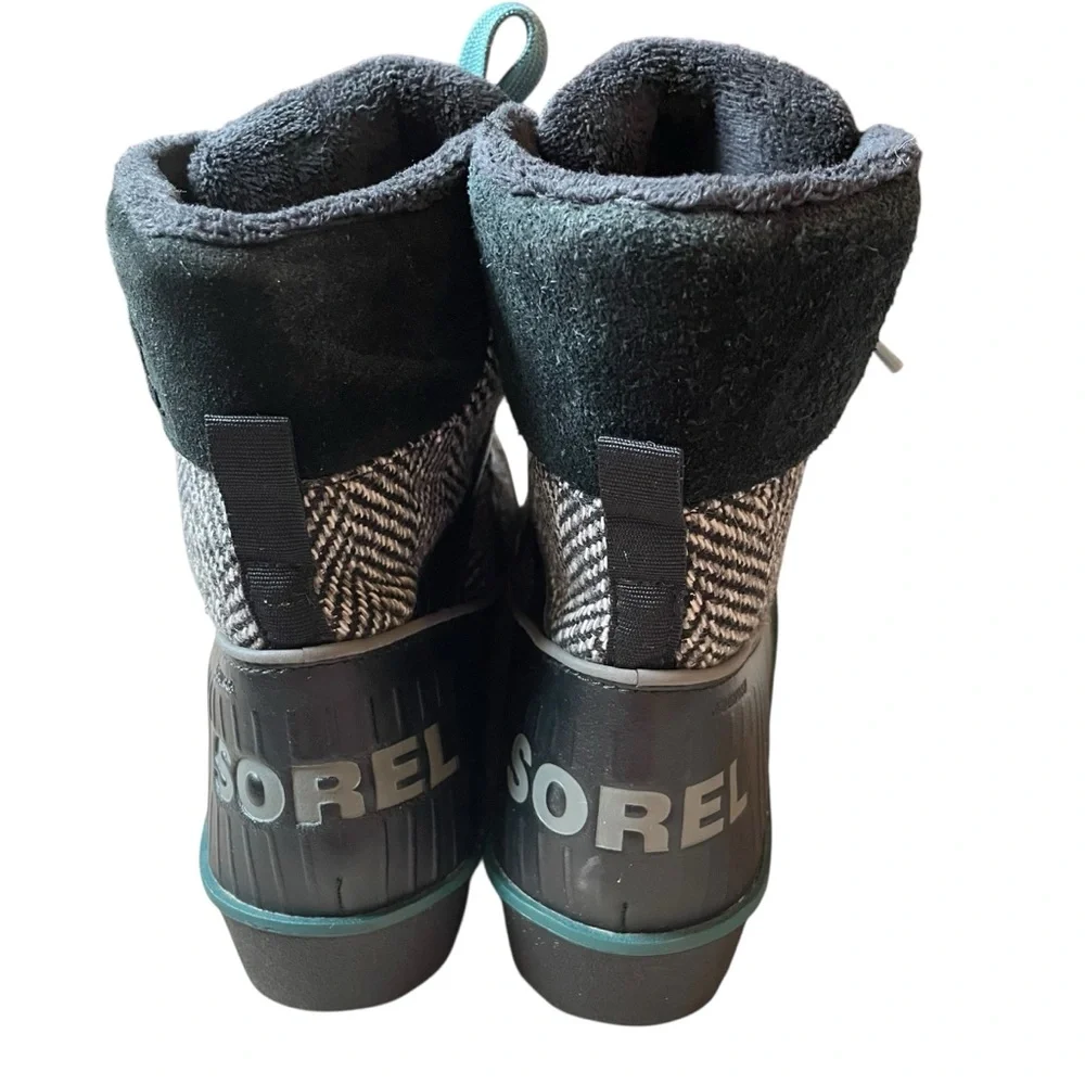 Sorel Tivoli Faux Fur Lace-Up‎ Boots Size 6